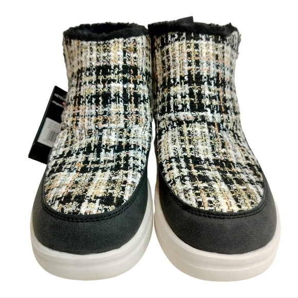 HEY DUDE Mel Boucle Black Moc Boots Women's Faux Fur Lining Flat Sneaker Shoes - Picture 3 of 15